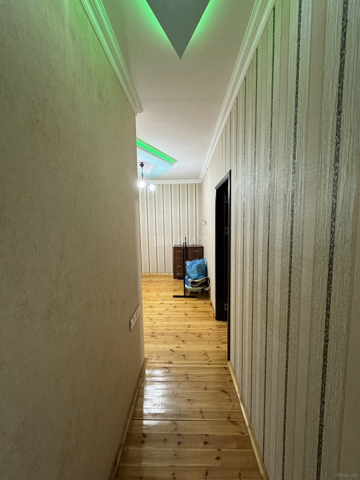 Satılır 2 otaqlı mənzil 65 m²