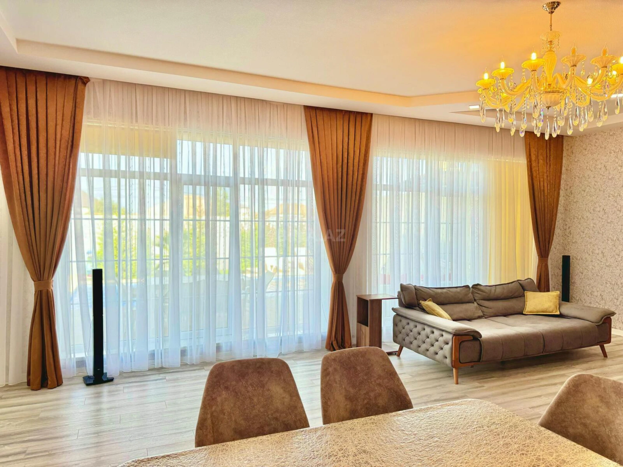 Kirayə verilir 4 otaqlı həyət evi 200 m²
