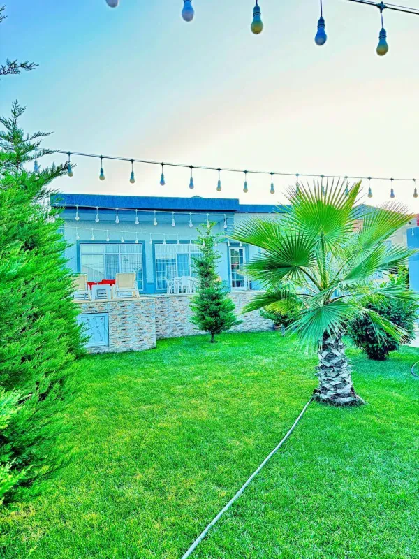 Kirayə verilir 4 otaqlı həyət evi 200 m²