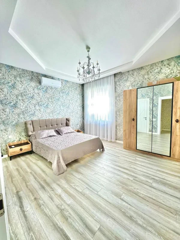 Kirayə verilir 4 otaqlı həyət evi 200 m²