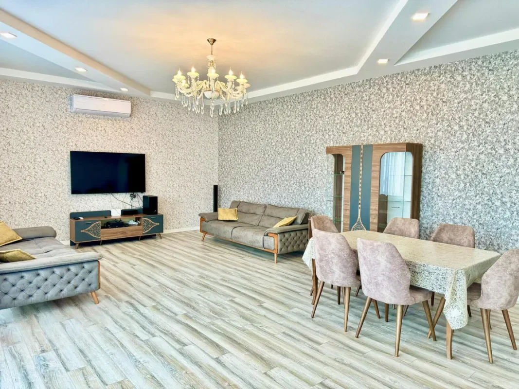 Kirayə verilir 4 otaqlı həyət evi 200 m²