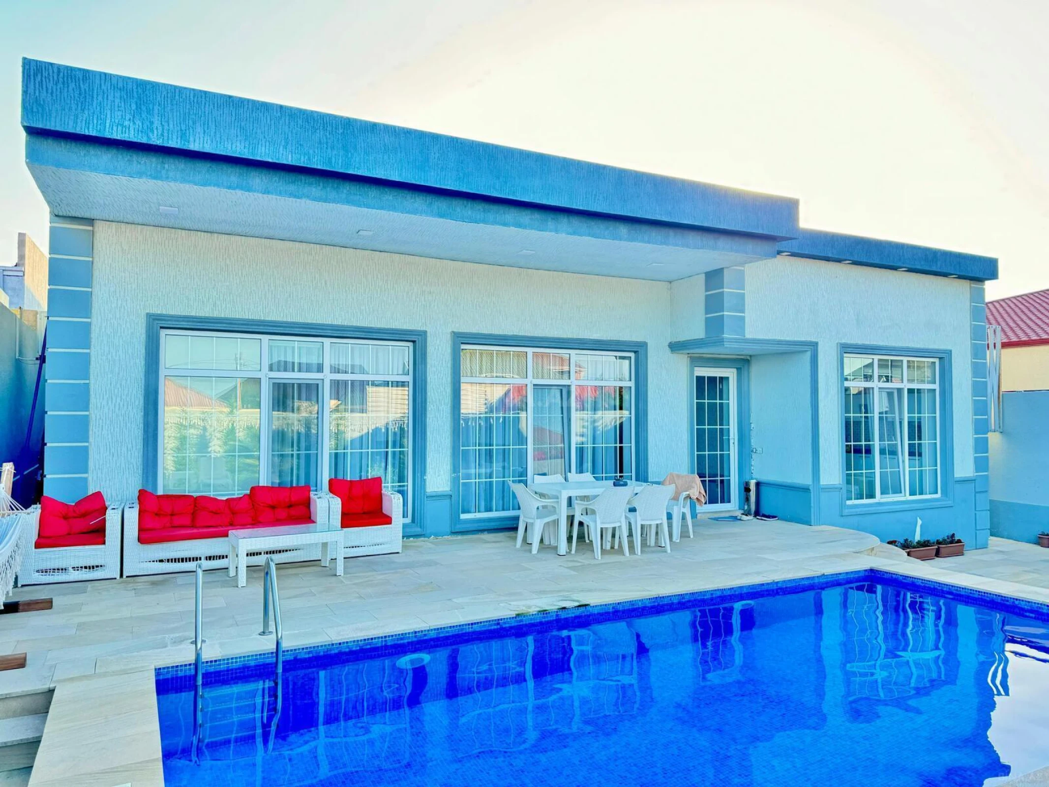 Kirayə verilir 4 otaqlı həyət evi 200 m²