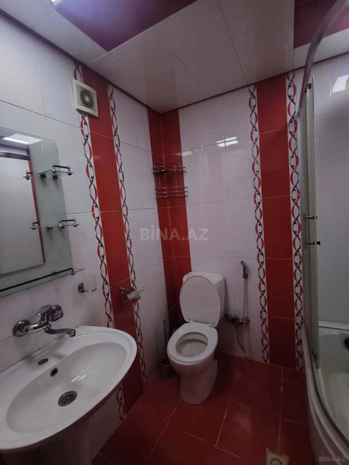Satılır 2 otaqlı mənzil 65 m²