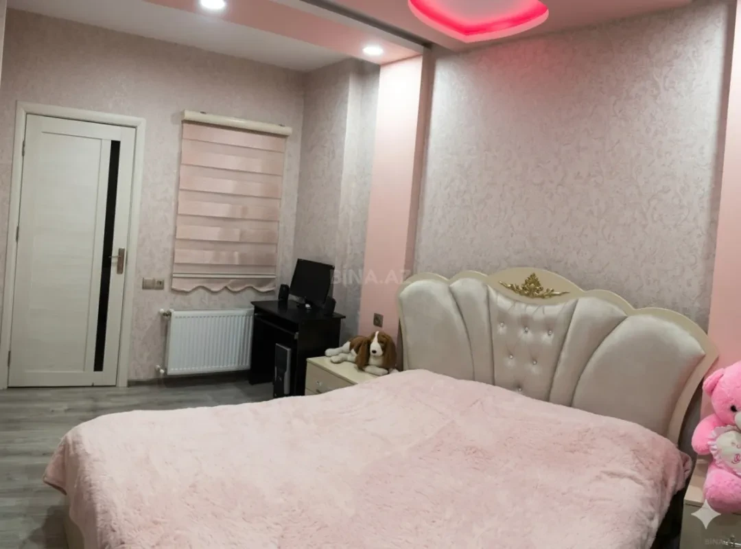 Satılır 5 otaqlı həyət evi 200 m²