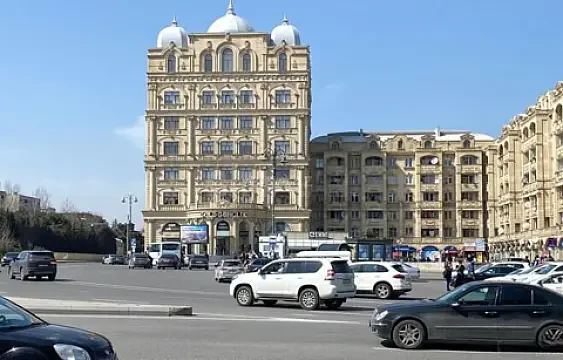 Satılır 2 otaqlı mənzil 60 m² — Bakı 2 otaq 60.00 m²