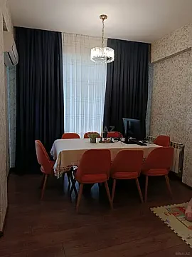 Satılır 2 otaqlı mənzil 95 m²
