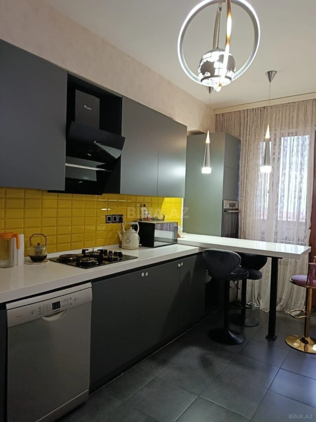 Satılır 2 otaqlı mənzil 95 m²