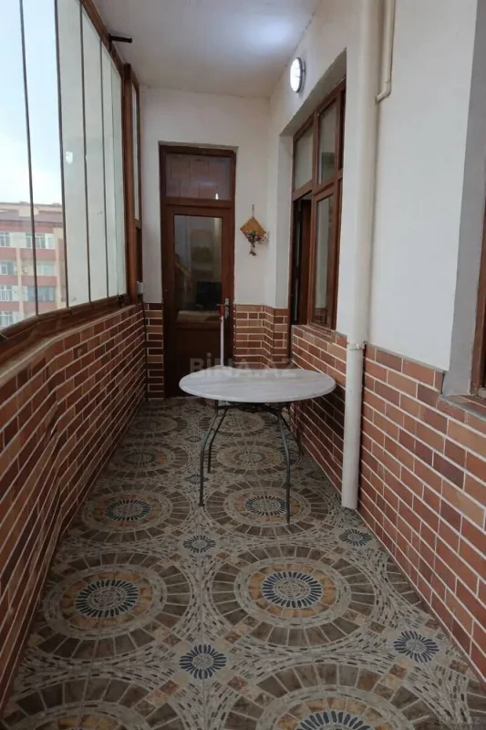 Satılır 2 otaqlı mənzil 95 m²