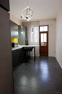 Satılır 2 otaqlı mənzil 95 m²