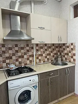 Kirayə verilir 2 otaqlı mənzil 53 m²