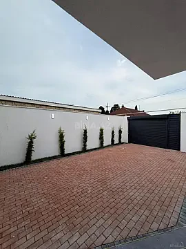 Satılır 4 otaqlı həyət evi 140 m²