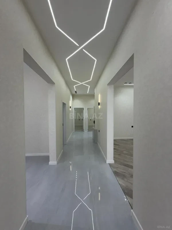 Satılır 4 otaqlı həyət evi 140 m²