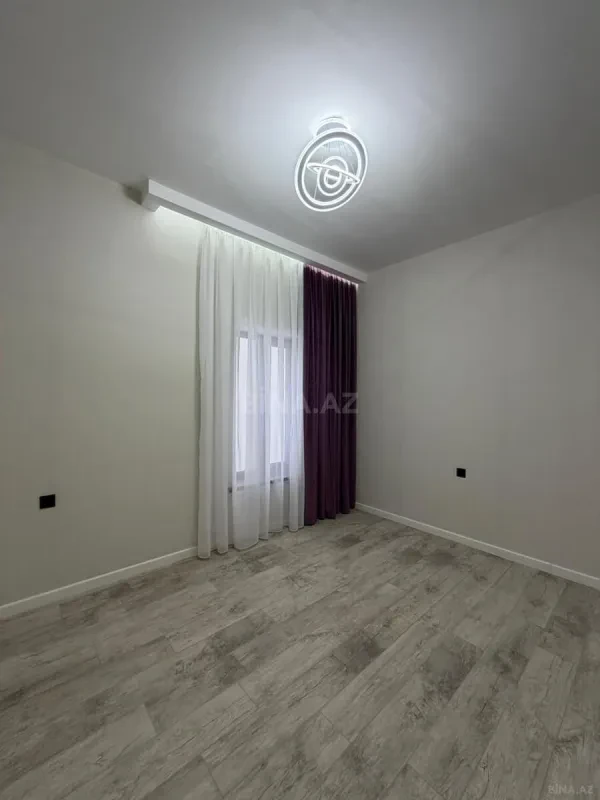 Satılır 4 otaqlı həyət evi 140 m²