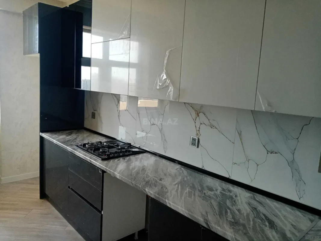 Satılır 2 otaqlı mənzil 87 m²