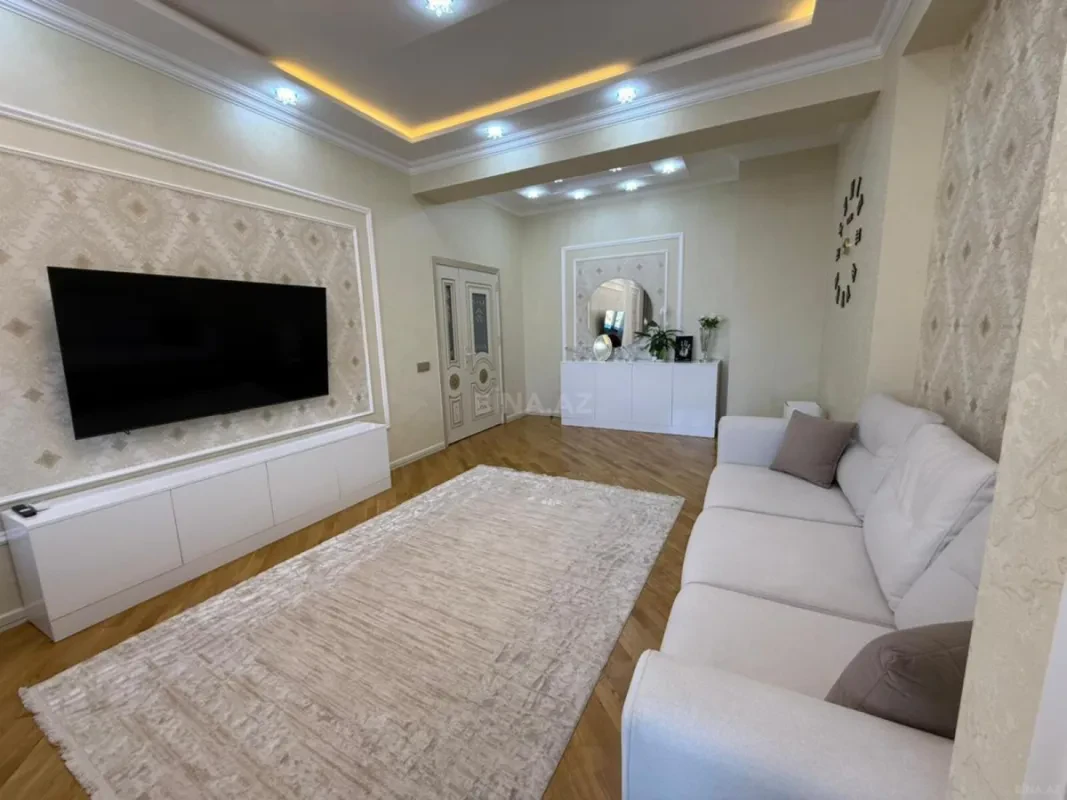 Satılır 2 otaqlı mənzil 84 m²