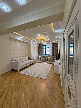 Satılır 2 otaqlı mənzil 84 m²