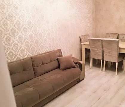 Kirayə verilir 2 otaqlı mənzil 55 m²