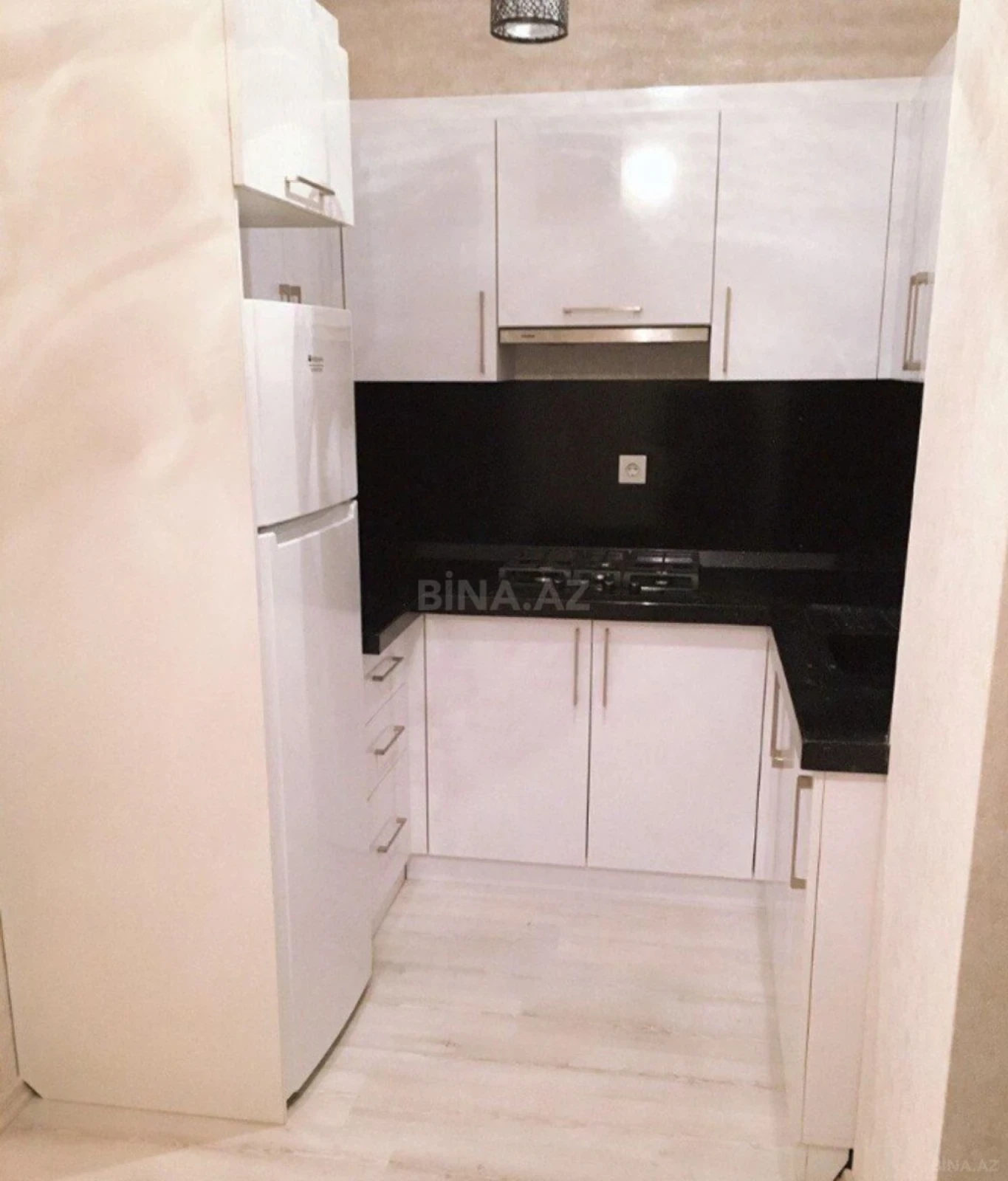 Kirayə verilir 2 otaqlı mənzil 55 m²