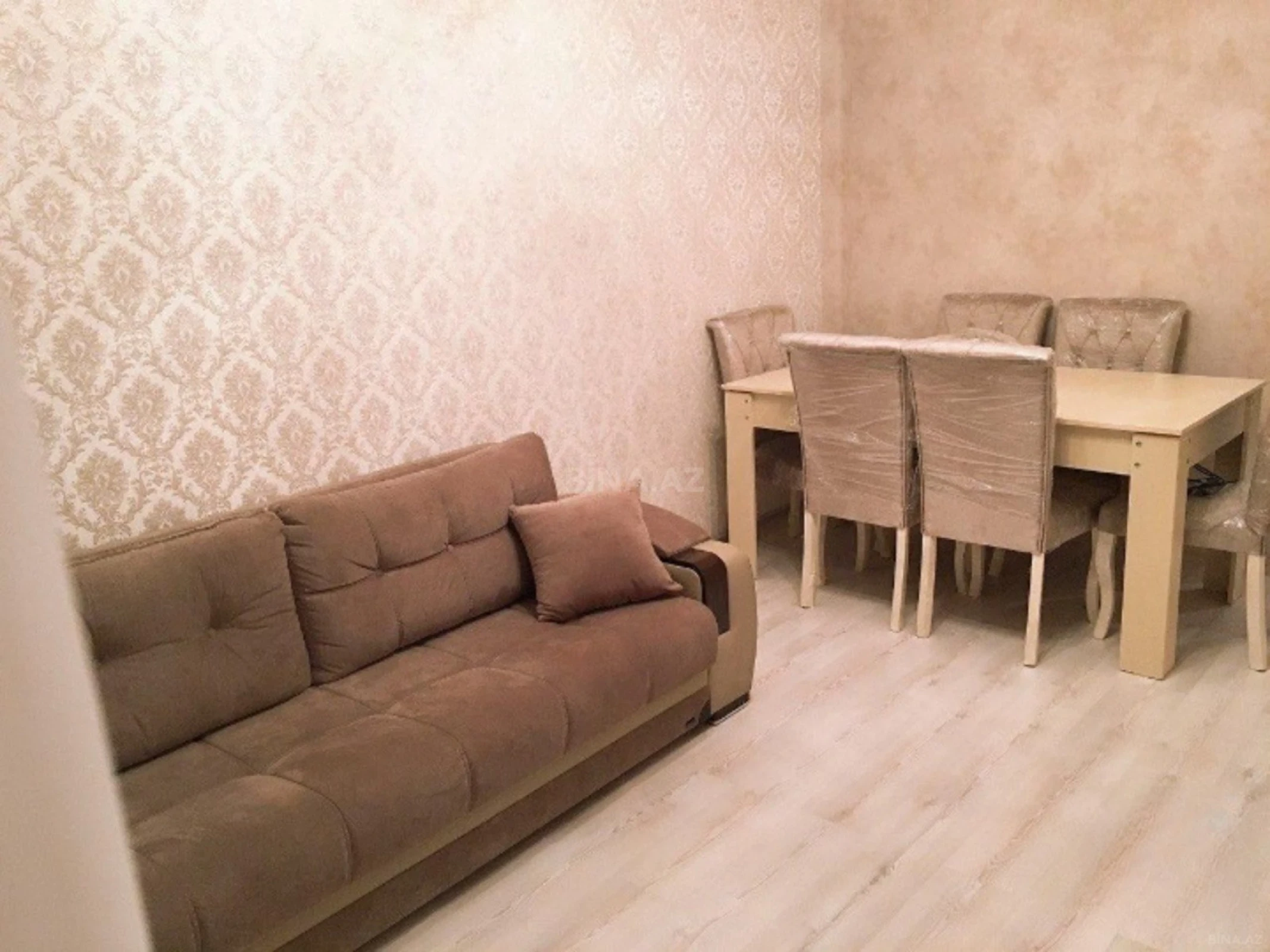 Kirayə verilir 2 otaqlı mənzil 55 m²