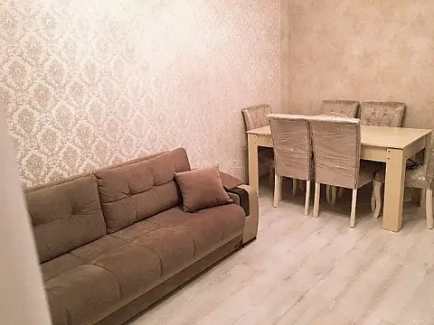 Kirayə verilir 2 otaqlı mənzil 55 m²