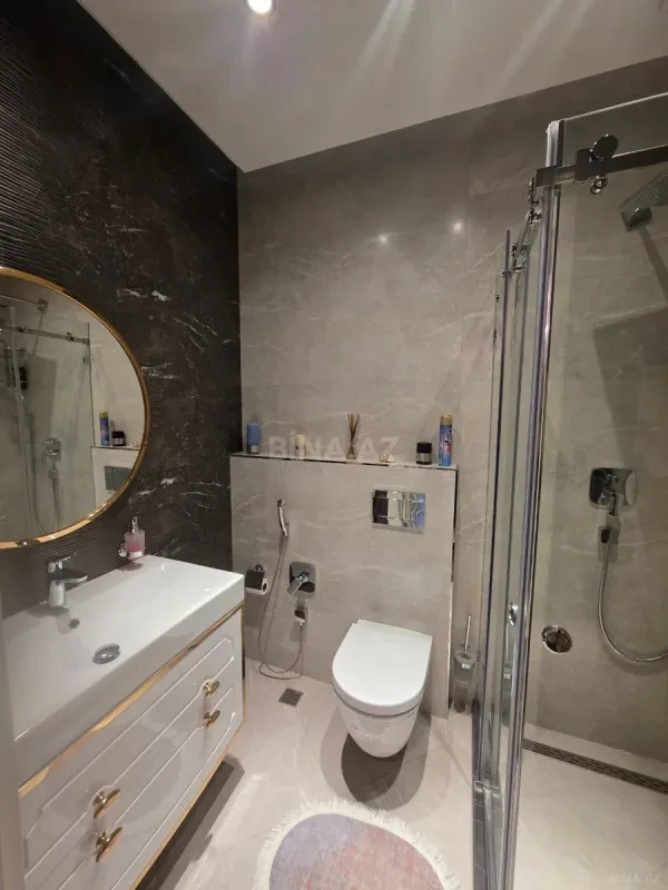 Satılır 2 otaqlı mənzil 75.7 m²