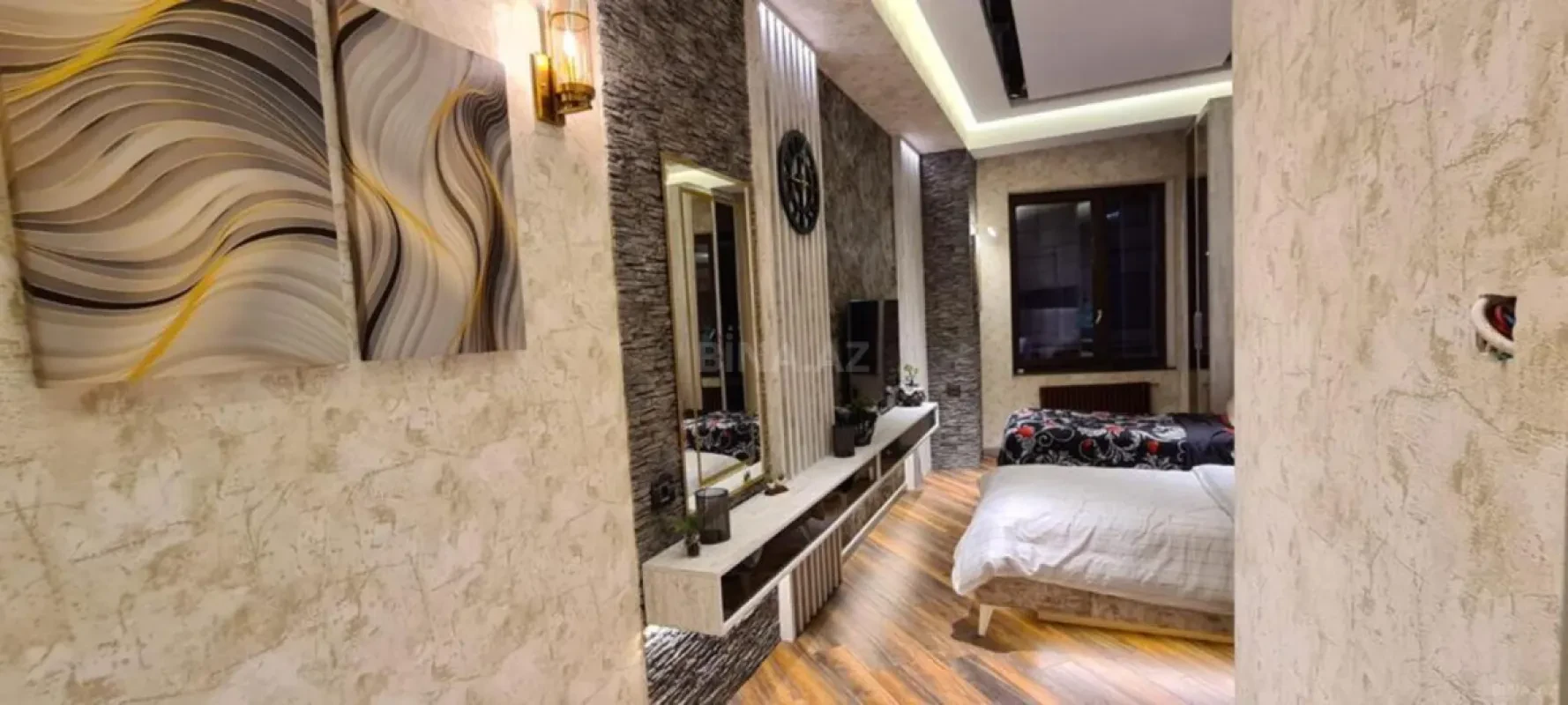 Kirayə verilir 5 otaqlı mənzil 250 m²
