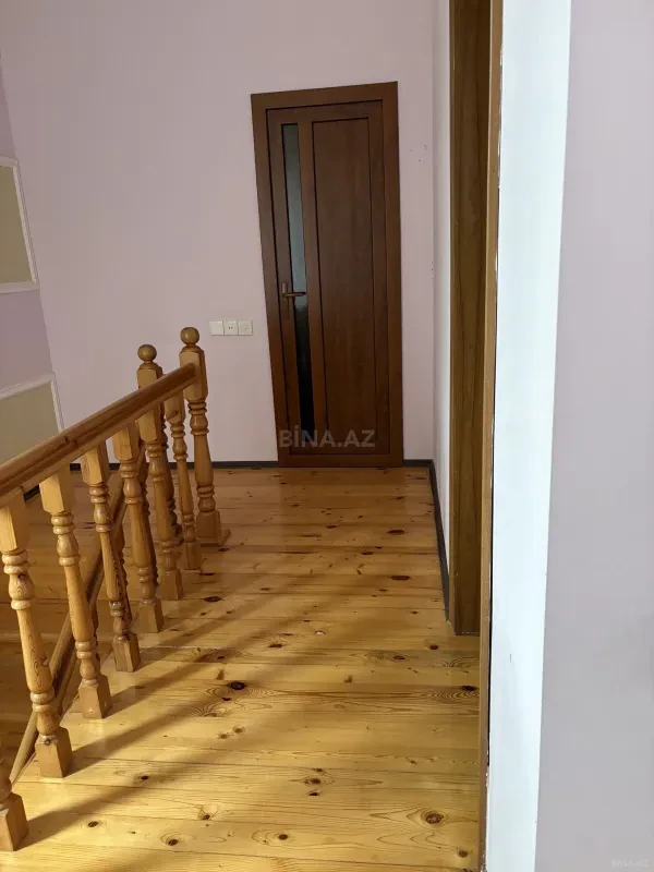 Satılır 5 otaqlı həyət evi 160 m²