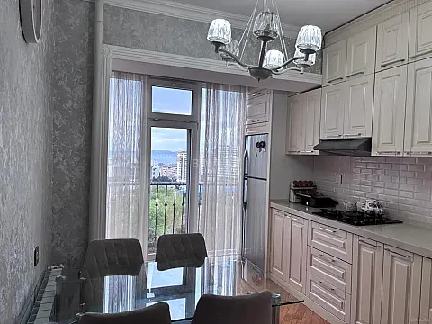 Satılır 3 otaqlı mənzil 85 m²