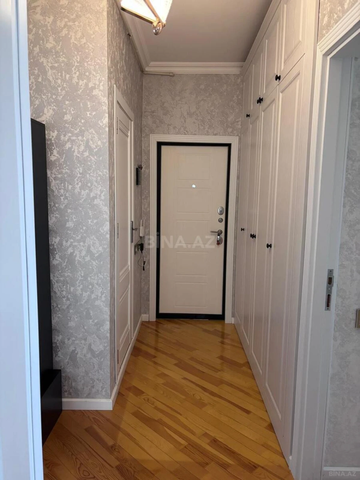 Satılır 3 otaqlı mənzil 85 m²