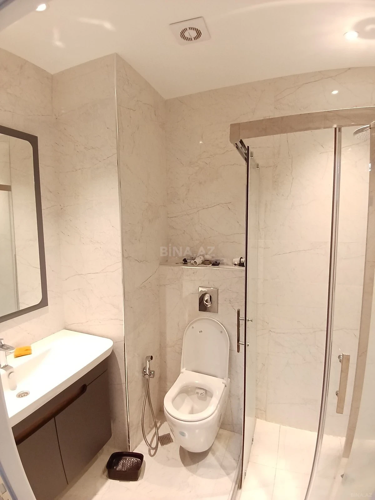 Kirayə verilir 3 otaqlı mənzil 85 m²