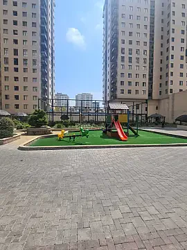 Satılır 2 otaqlı mənzil 88 m²