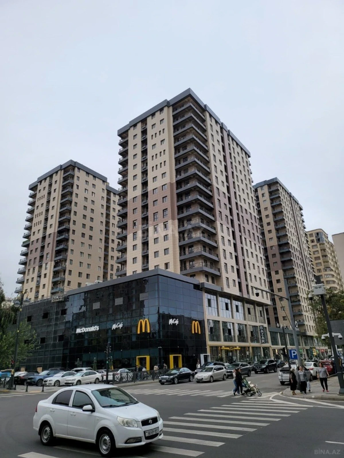 Satılır 2 otaqlı mənzil 88 m²