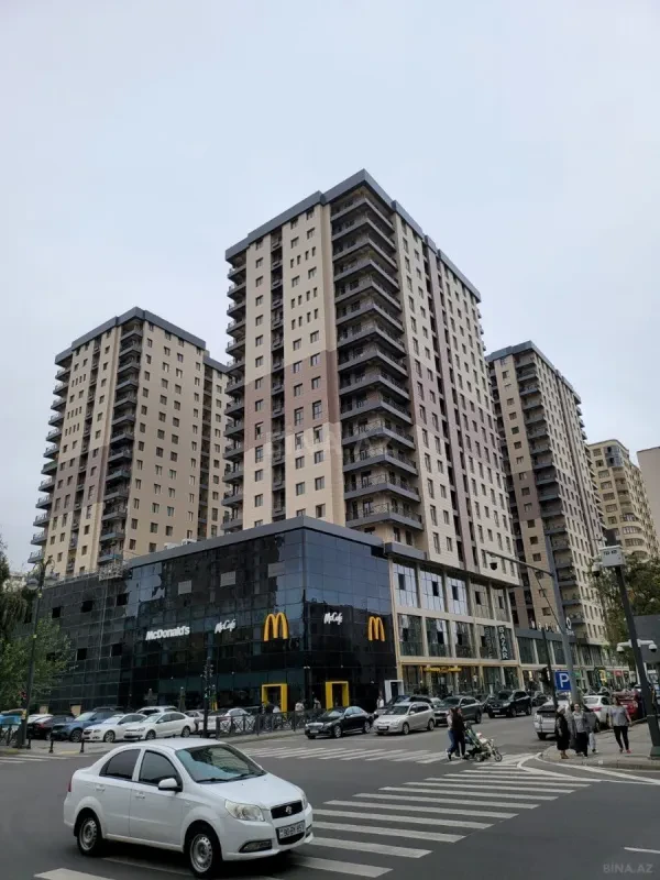 Satılır 2 otaqlı mənzil 88 m²
