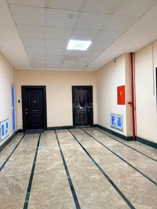 Satılır 3 otaqlı mənzil 148 m²