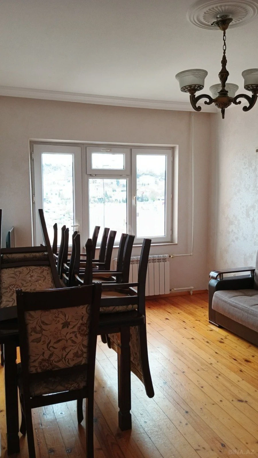 Kirayə verilir 2 otaqlı mənzil 60 m²