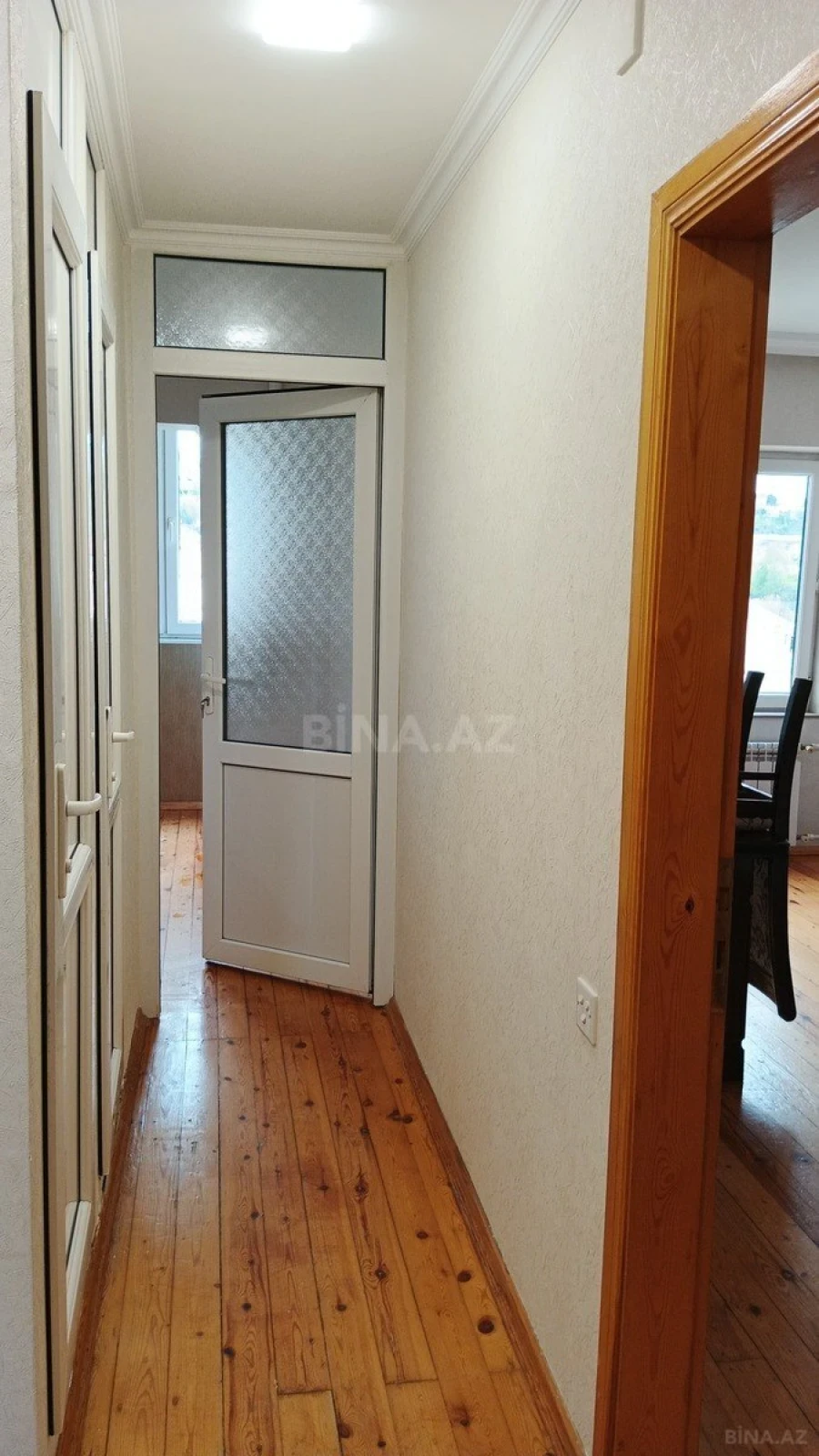 Kirayə verilir 2 otaqlı mənzil 60 m²