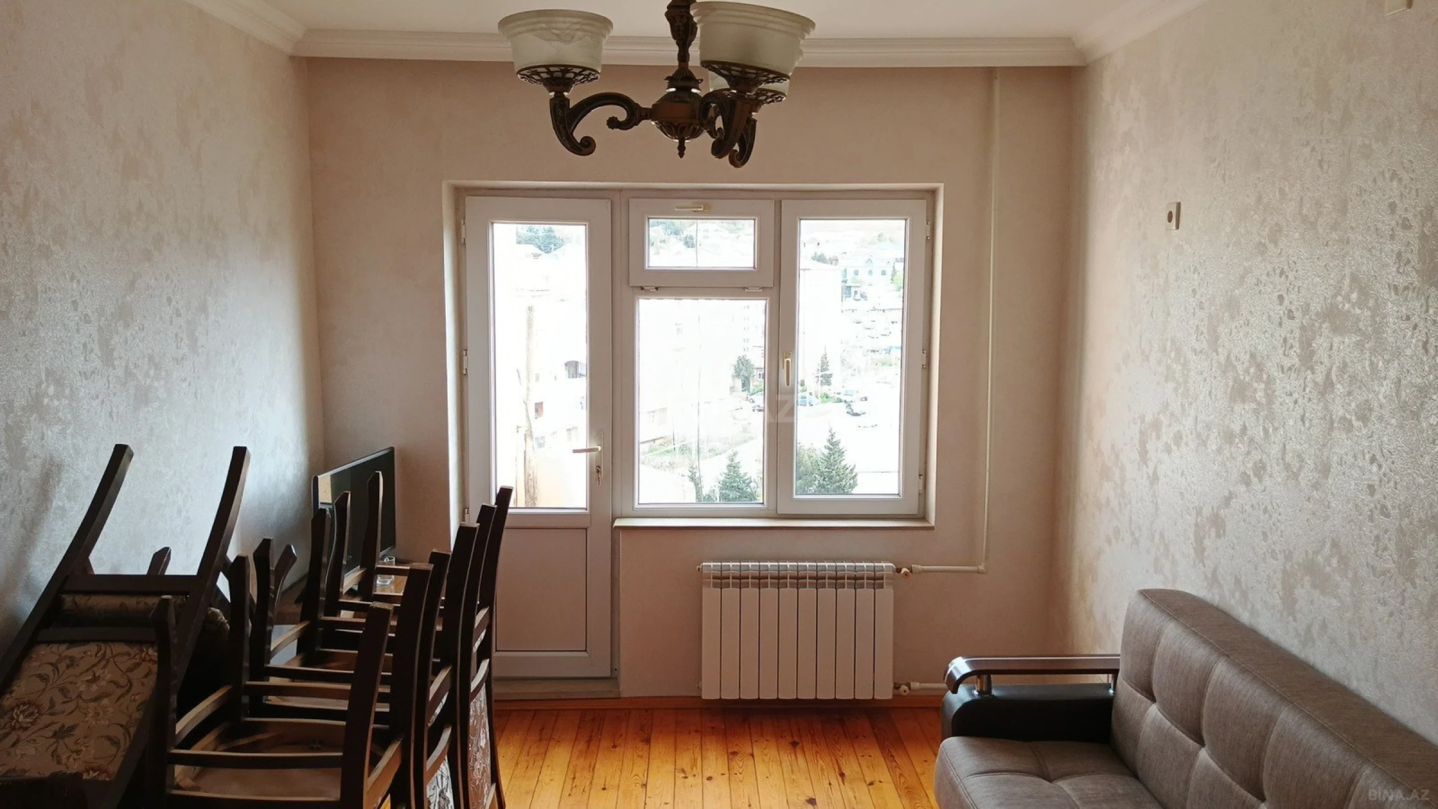 Kirayə verilir 2 otaqlı mənzil 60 m²