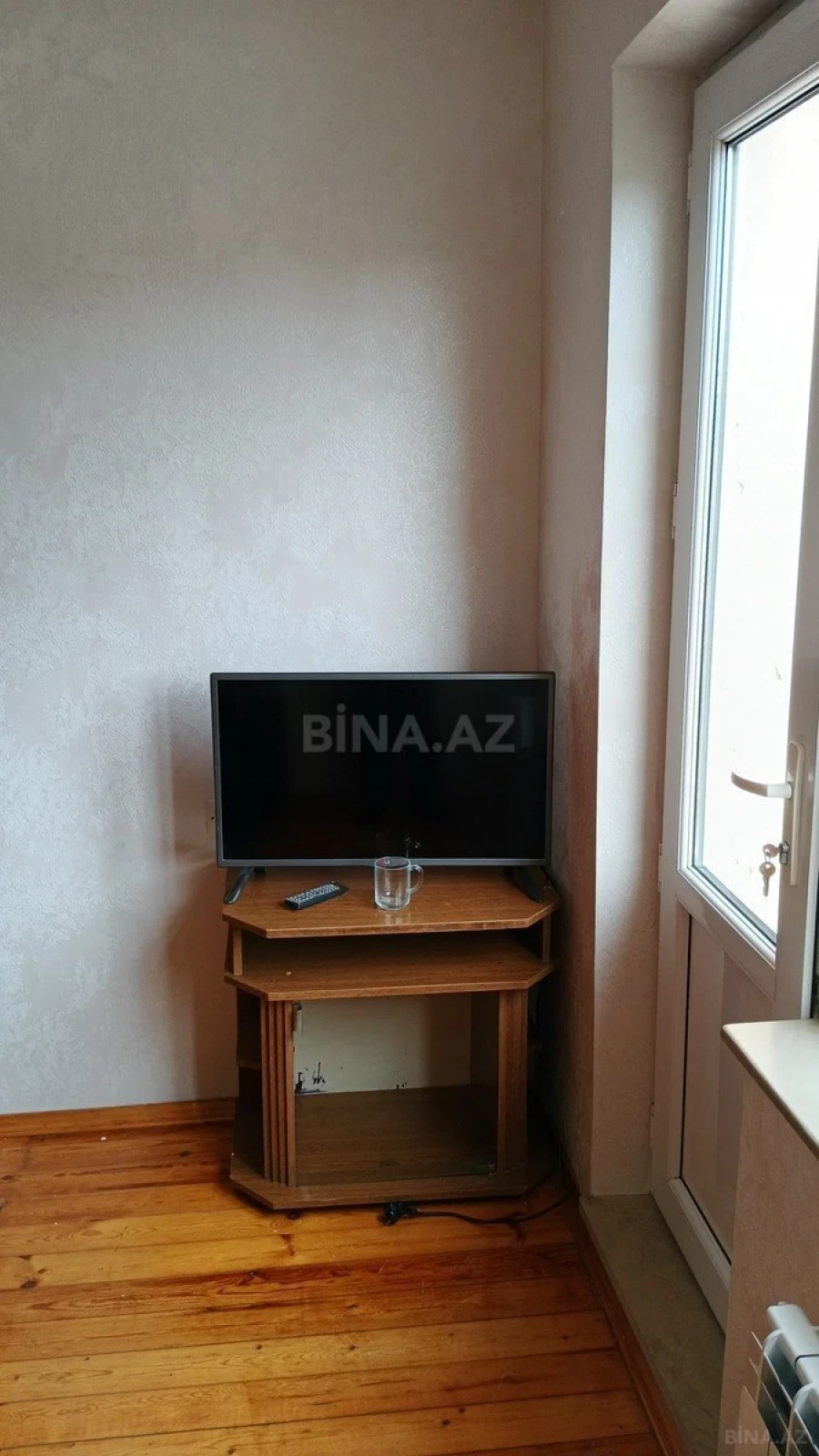 Kirayə verilir 2 otaqlı mənzil 60 m²