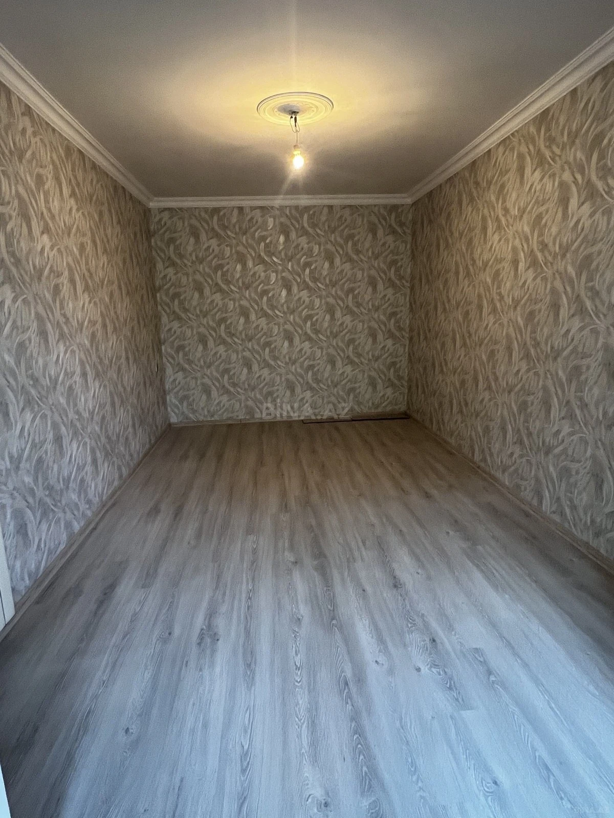 Satılır 3 otaqlı mənzil 59 m²