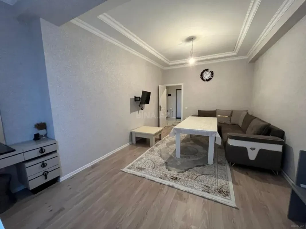 Kirayə verilir 2 otaqlı mənzil 69 m²