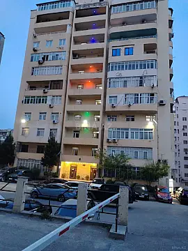 Satılır 3 otaqlı mənzil 97 m² — Bakı, İnşaatçılar 3 otaq 97.00 m²