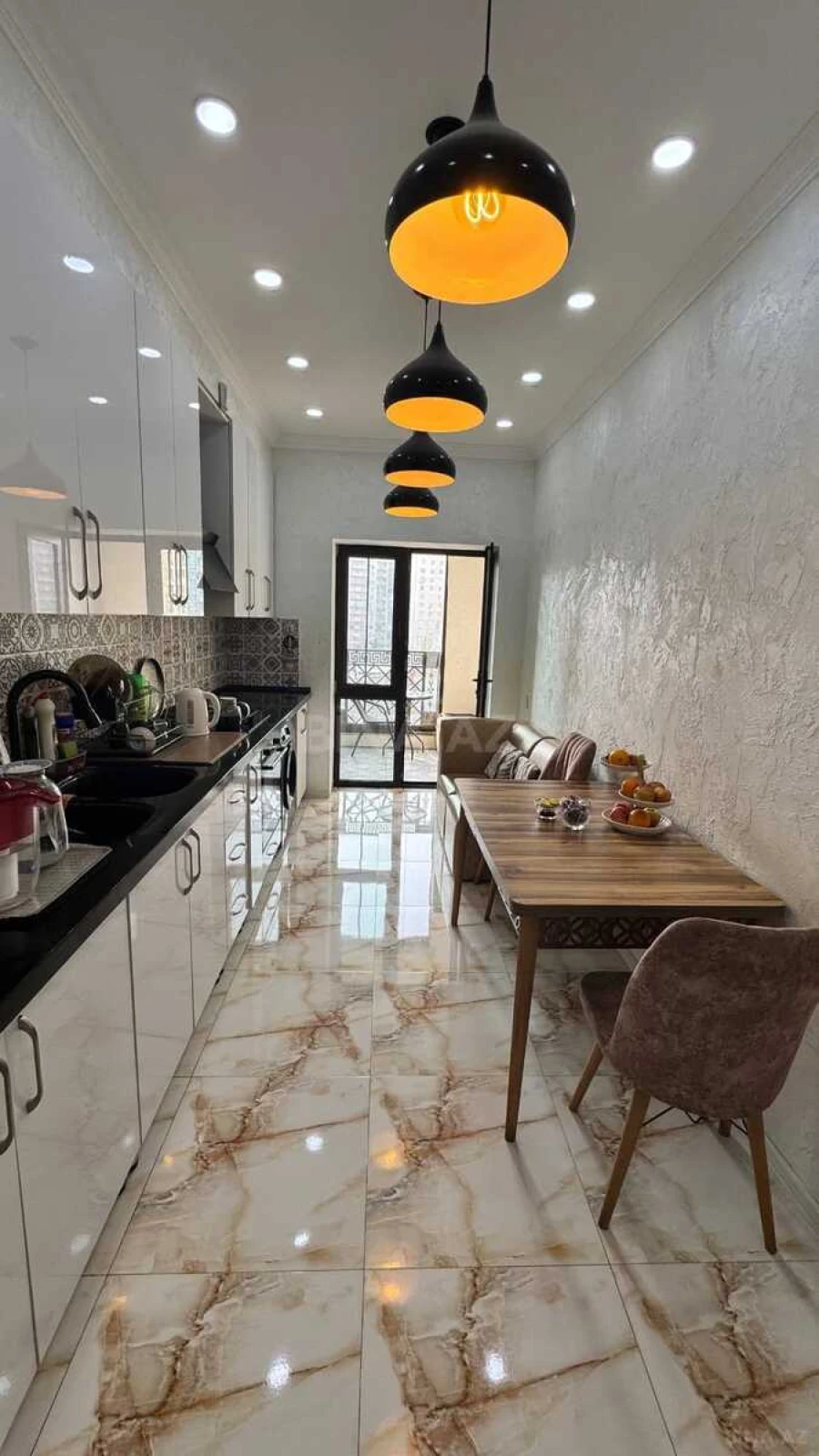 Satılır 3 otaqlı mənzil 85 m²