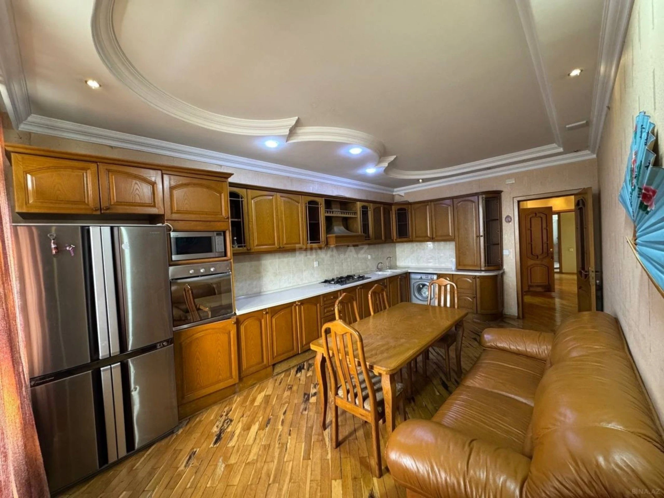 Kirayə verilir 3 otaqlı mənzil 140 m²