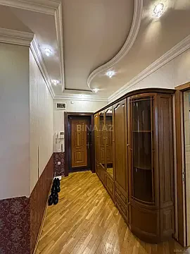 Kirayə verilir 3 otaqlı mənzil 140 m²