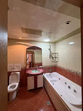 Kirayə verilir 3 otaqlı mənzil 140 m²