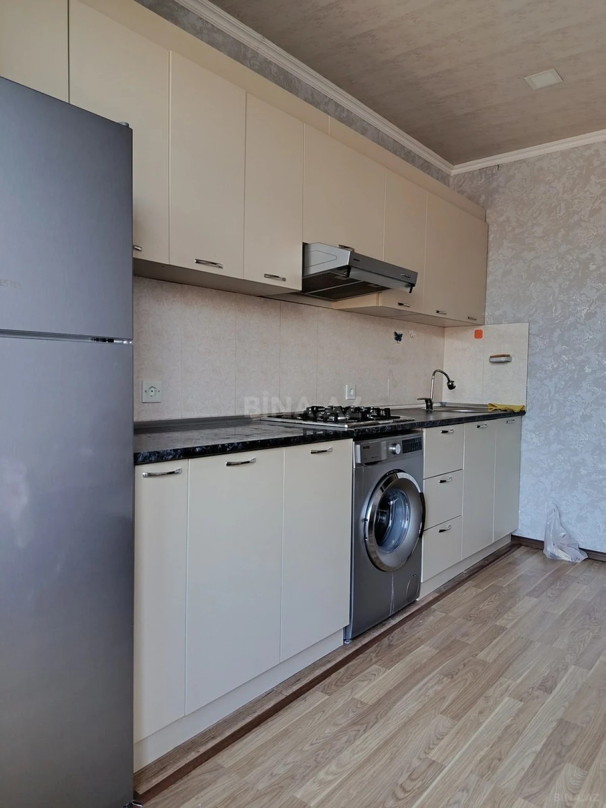 Kirayə verilir 2 otaqlı mənzil 55 m²