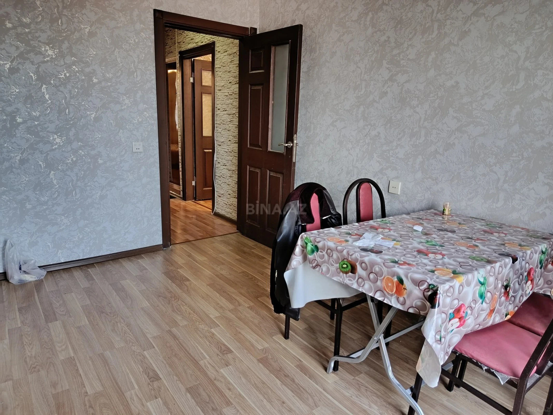 Kirayə verilir 2 otaqlı mənzil 55 m²