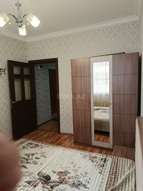 Kirayə verilir 2 otaqlı mənzil 55 m²