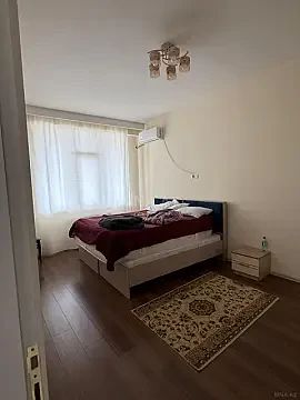 Satılır 4 otaqlı mənzil 156 m²