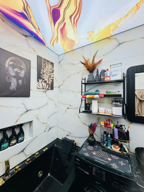 Satılır 2 otaqlı mənzil 107 m²